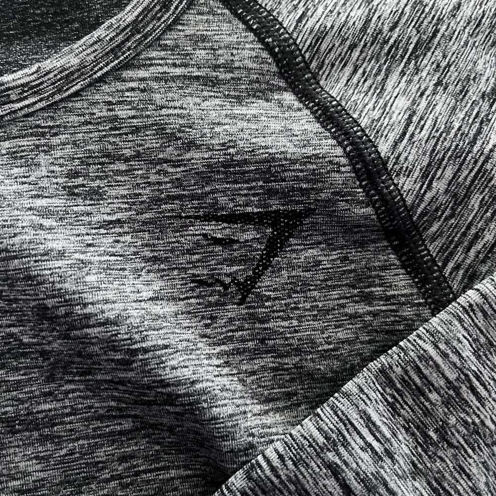 Gymshark Hyper Amplify Long Sleeve Crop Top - Black Marl/Black - Picture 3 of 4